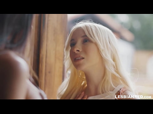 ❤️ A nena chega a casa uns meses despois e acaba comendo o coño da súa madrastra ❤ Vídeo anal na pornografía gl.hentaisun.ru ❌❤